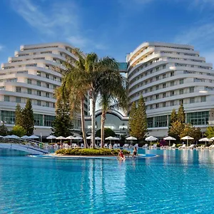 Resort Miracle
